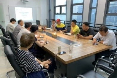 惠宏咨詢率團(tuán)與南華大學(xué)長三角研究院（諸暨）達(dá)成合作意向